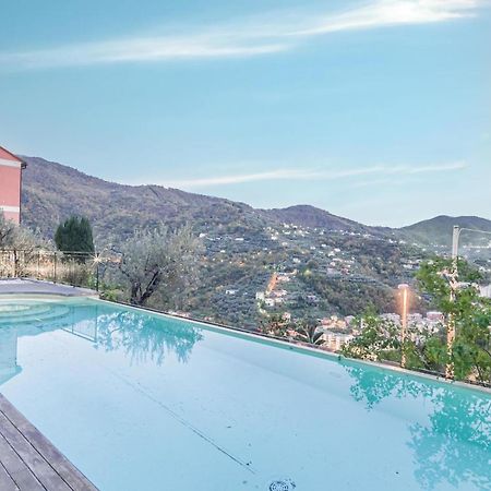 Recco Apartment With View And Pool Luaran gambar