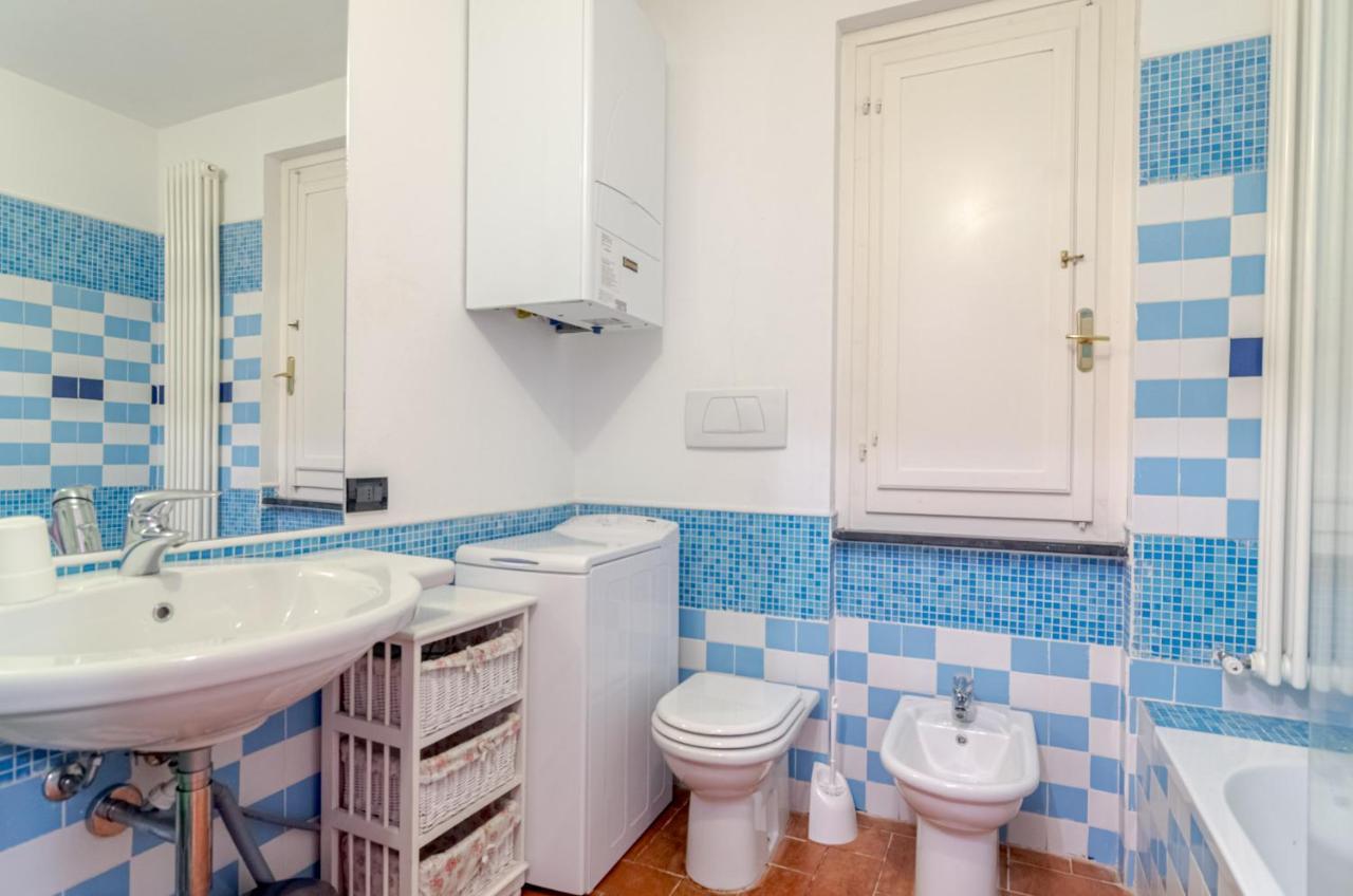 Recco Apartment With View And Pool Luaran gambar